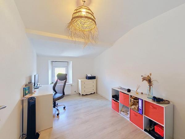Maison à LA TESSOUALLE, 49280 - 5 pièces 94m²