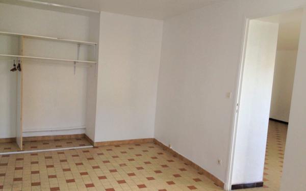 Appartement à vendre    3 pièces •  La Crau