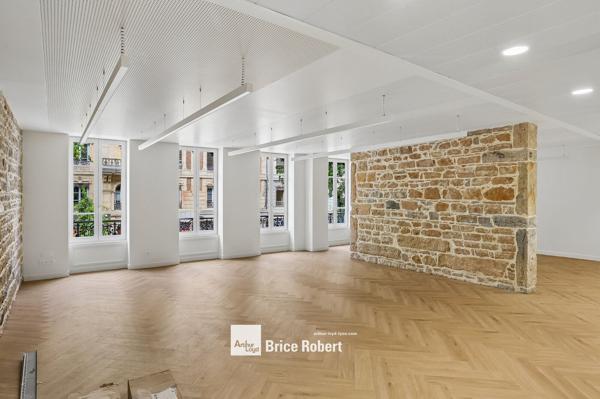 Bureaux à louer Lyon adresse prestigieuse rénovation haut de gamme