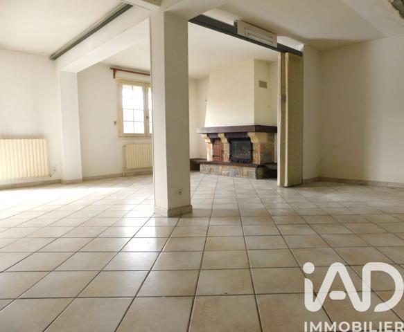 Maison à vendre 4 pièces 150 m² Saint-Doulchard
