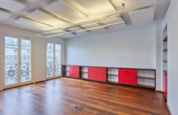 Bureaux à louer à PARIS 75009