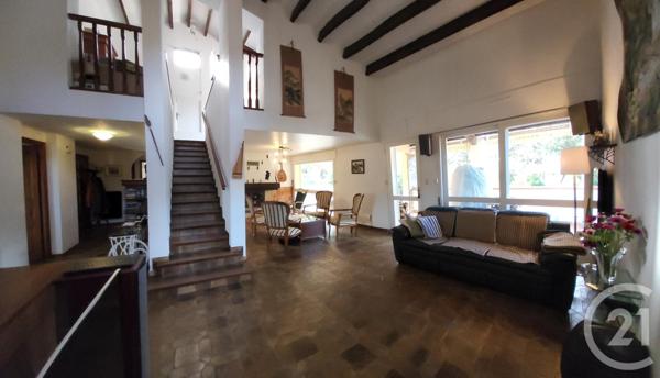 Maison à vendre  6 pièces - 183,80 m2 ARLES SUR TECH - 66