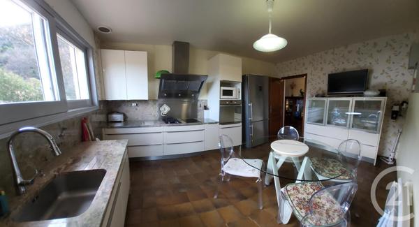 Maison à vendre  6 pièces - 183,80 m2 ARLES SUR TECH - 66