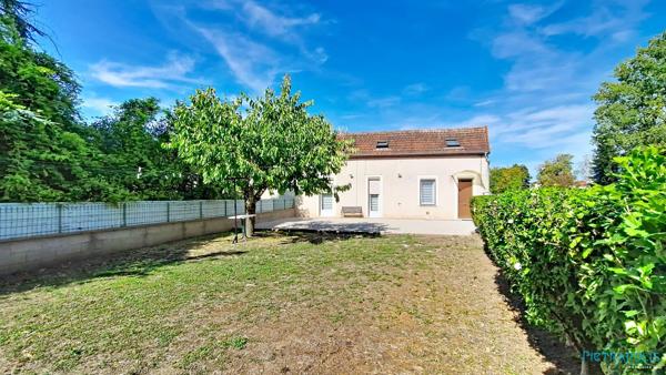 CHALON SUR SAONE : Maison 110m² habitables, cour et jardin