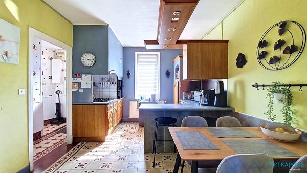 CHALON SUR SAONE : Maison 110m² habitables, cour et jardin