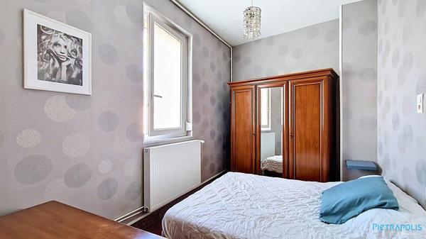 CHALON SUR SAONE : Maison 110m² habitables, cour et jardin