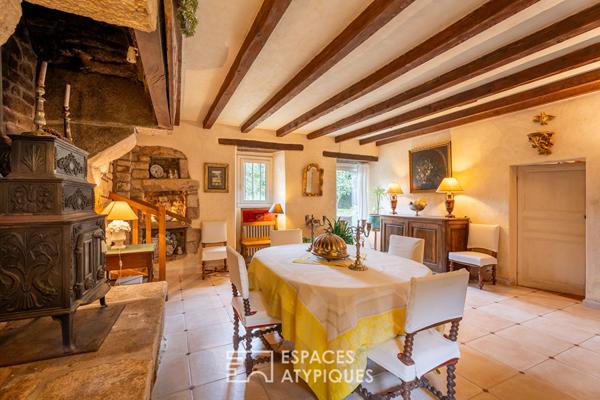 Ensemble en pierre aux portes de Vannes : charme, espace et potentiel