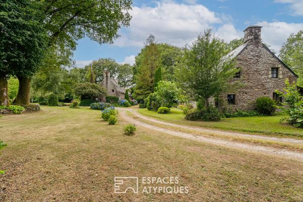 Ensemble en pierre aux portes de Vannes : charme, espace et potentiel