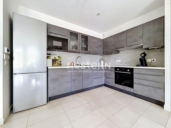 Appartement à vendre au coeur du centre ville de L'Isle-Adam - 5 pièces 95m2, boxe fermé
