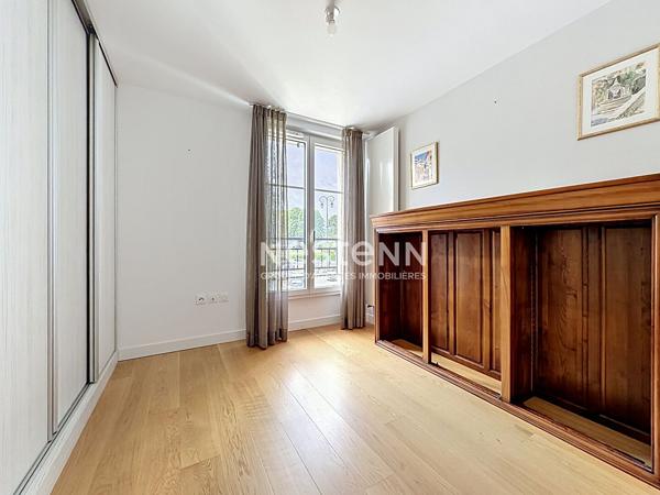 Appartement à vendre au coeur du centre ville de L'Isle-Adam - 5 pièces 95m2, boxe fermé