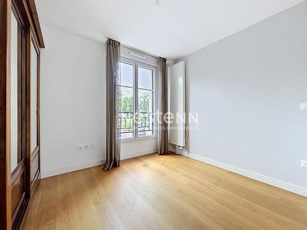 Appartement à vendre au coeur du centre ville de L'Isle-Adam - 5 pièces 95m2, boxe fermé