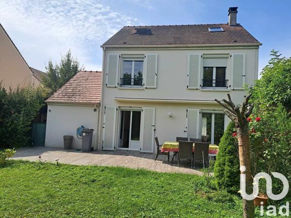 Maison à vendre 5 pièces 96 m² Savigny-le-Temple