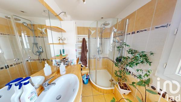 Maison à vendre 5 pièces 96 m² Savigny-le-Temple