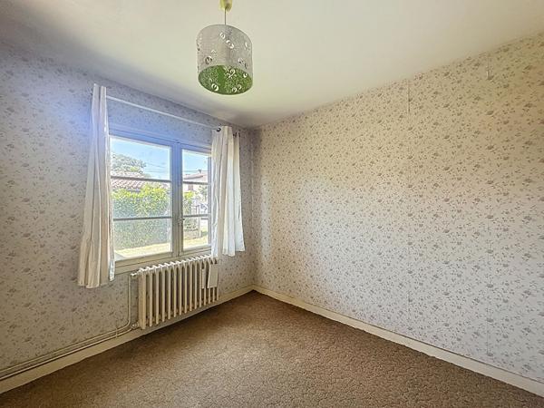 A vendre Maison Mirande centre ville 5 chambres 155 m2 et parc arboré et garage