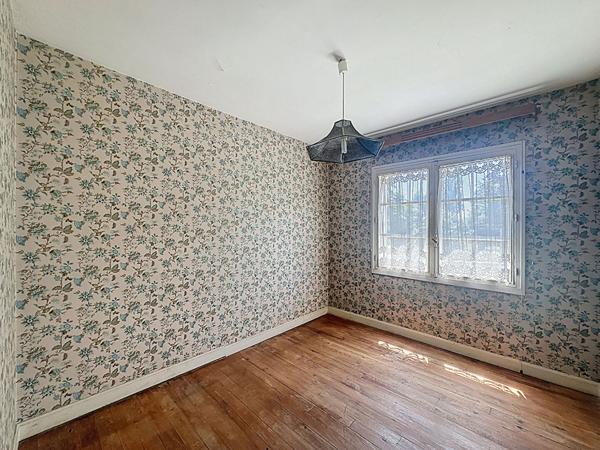 A vendre Maison Mirande centre ville 5 chambres 155 m2 et parc arboré et garage