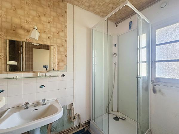 A vendre Maison Mirande centre ville 5 chambres 155 m2 et parc arboré et garage