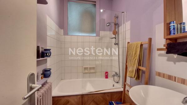 LANDERNEAU en centre ville - Appartement T3 avec garage et cellier - 54.40m²