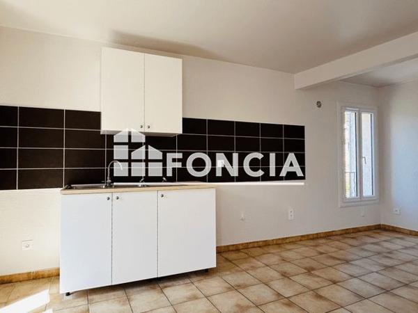Location Appartement 2 pièces 44.4 m² - 513 AVENUE MARECHAL JOFFRE Toulon 83000