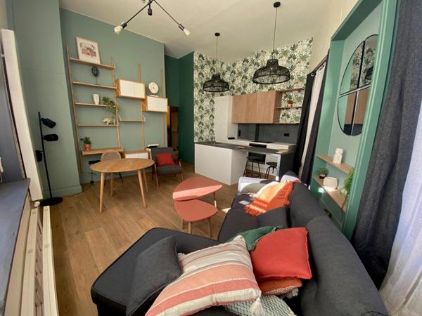 A LOUER : T2 à LILLE • • 900 € CC • Réf. 592-002