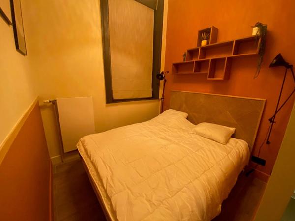 A LOUER : T2 à LILLE • • 900 € CC • Réf. 592-002