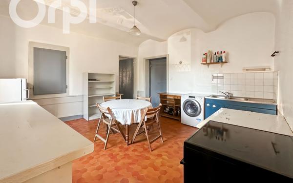 Appartement à louer    3 pièces •  Aubenas