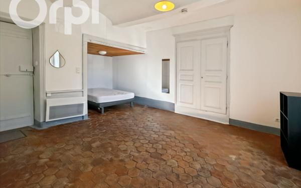 Appartement à louer    3 pièces •  Aubenas