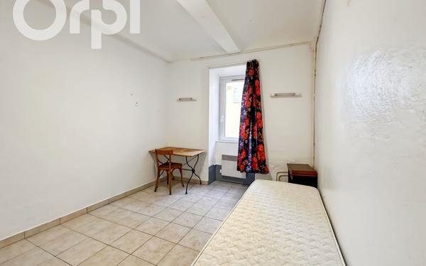 Appartement à louer    3 pièces •  Aubenas