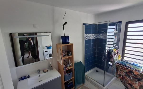 Appartement à vendre    2 pièces • 43,05 m2 Remire-Montjoly