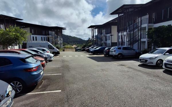 Appartement à vendre    2 pièces • 43,05 m2 Remire-Montjoly