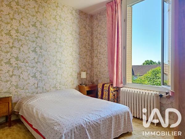 Maison à vendre 5 pièces 107,3 m² Laroche-Saint-Cydroine