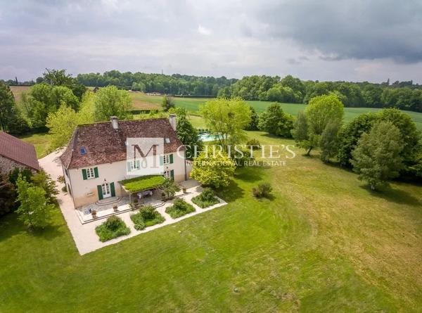 Elégant domaine du 19ème siècle près de Thiviers