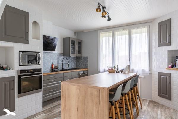 Maison à vendre 250 000 € Saint-Yrieix-la-Perche 8 p 200 m² DPE C