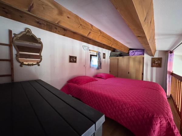 Pinède. Appartement 2 pièces mezzanine