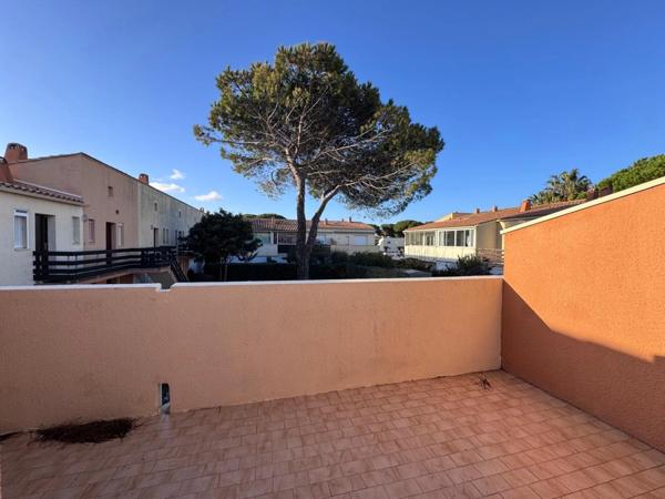 Pinède. Appartement 2 pièces mezzanine