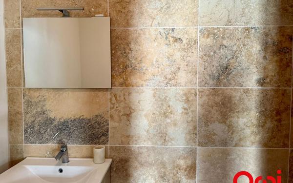 Appartement à vendre    3 pièces • 54 m2 Marseille 7