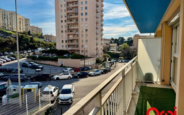 Appartement à vendre    3 pièces • 54 m2 Marseille 7