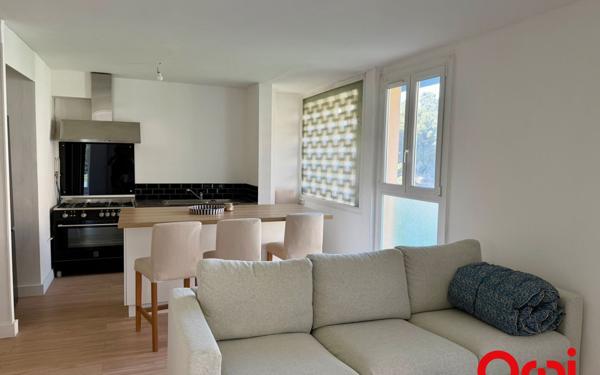 Appartement à vendre    3 pièces • 54 m2 Marseille 7