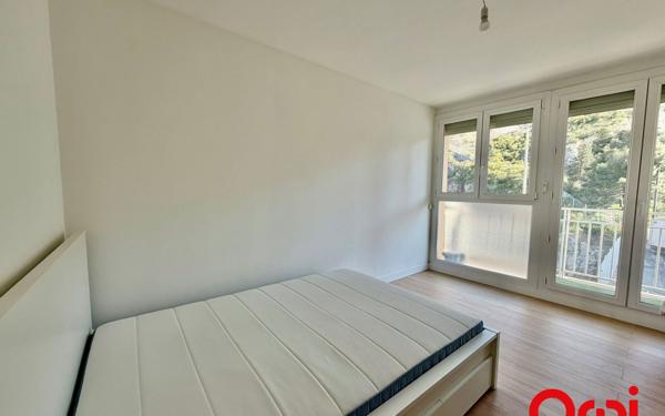 Appartement à vendre    3 pièces • 54 m2 Marseille 7