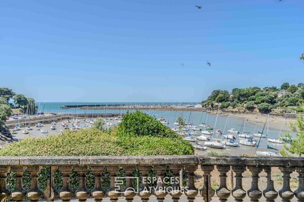 Villa Pornicaise avec sa maison de gardien et son jardin suspendu au dessus de l’océan