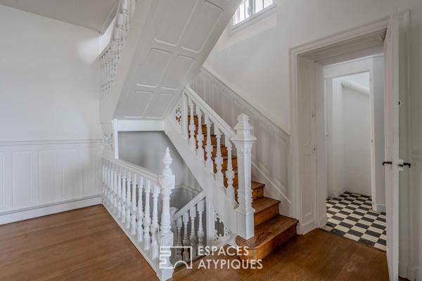 Villa Pornicaise avec sa maison de gardien et son jardin suspendu au dessus de l’océan