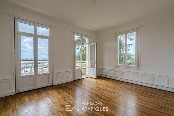 Villa Pornicaise avec sa maison de gardien et son jardin suspendu au dessus de l’océan