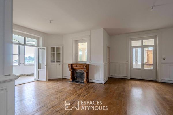 Villa Pornicaise avec sa maison de gardien et son jardin suspendu au dessus de l’océan