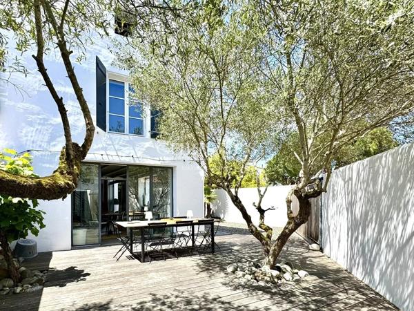 Propriété d’architecte exceptionnelle avec verrière de 7 m – Le Bois-Plage-en-Ré