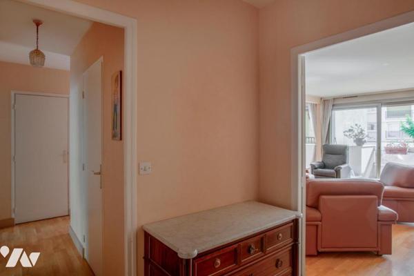 COURBEVOIE / COEUR DE VILLE - RÉPUBLIQUE - APPARTEMENT 4 PIÈCES AVEC BALCONS + CAVE
