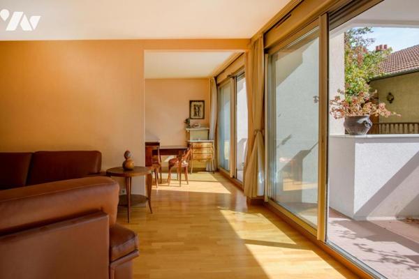 COURBEVOIE / COEUR DE VILLE - RÉPUBLIQUE - APPARTEMENT 4 PIÈCES AVEC BALCONS + CAVE