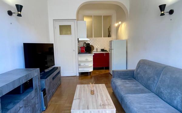 Appartement à vendre    2 pièces • 28 m2 Nice