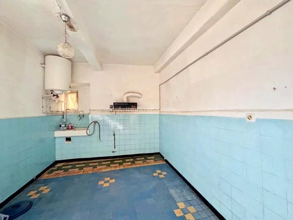 Vente                                                      Appartement
                        
                     4 pièces                      82 m2                     à Ajaccio
