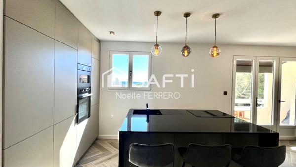 T3 vue Mer exceptionnel à 100 m de la plage et à pied des commerces