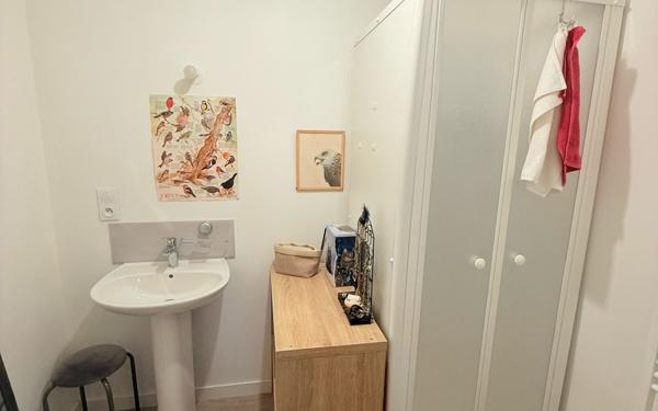 Immeuble à vendre    4 pièces •  Romans-sur-Isère