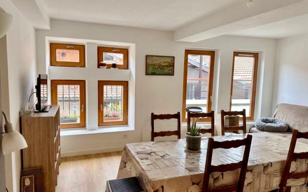 Immeuble à vendre    4 pièces •  Romans-sur-Isère